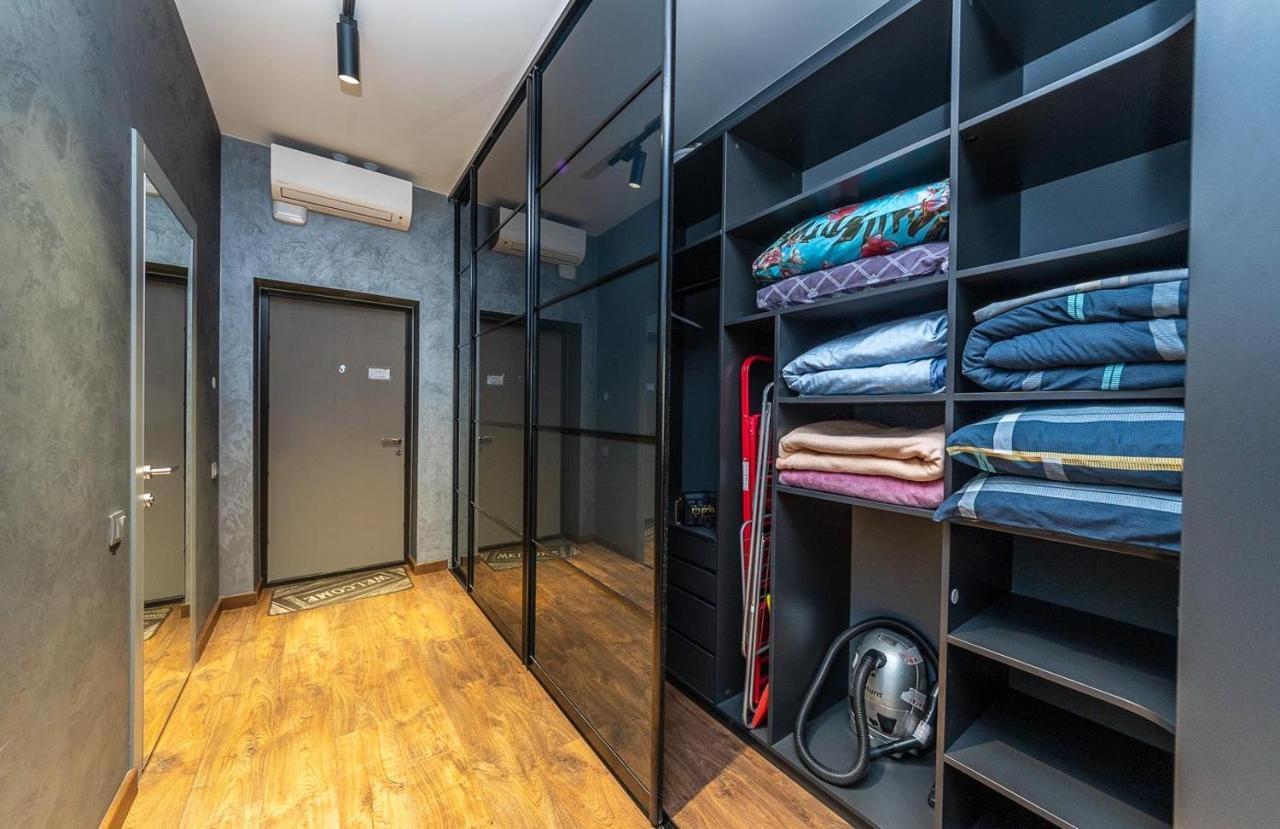 Luxury Apartments Smartplaza Obolon Metro Minskai Kiew Exterior foto